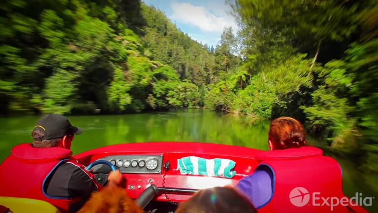 Rotorua City Video Guide | Expedia